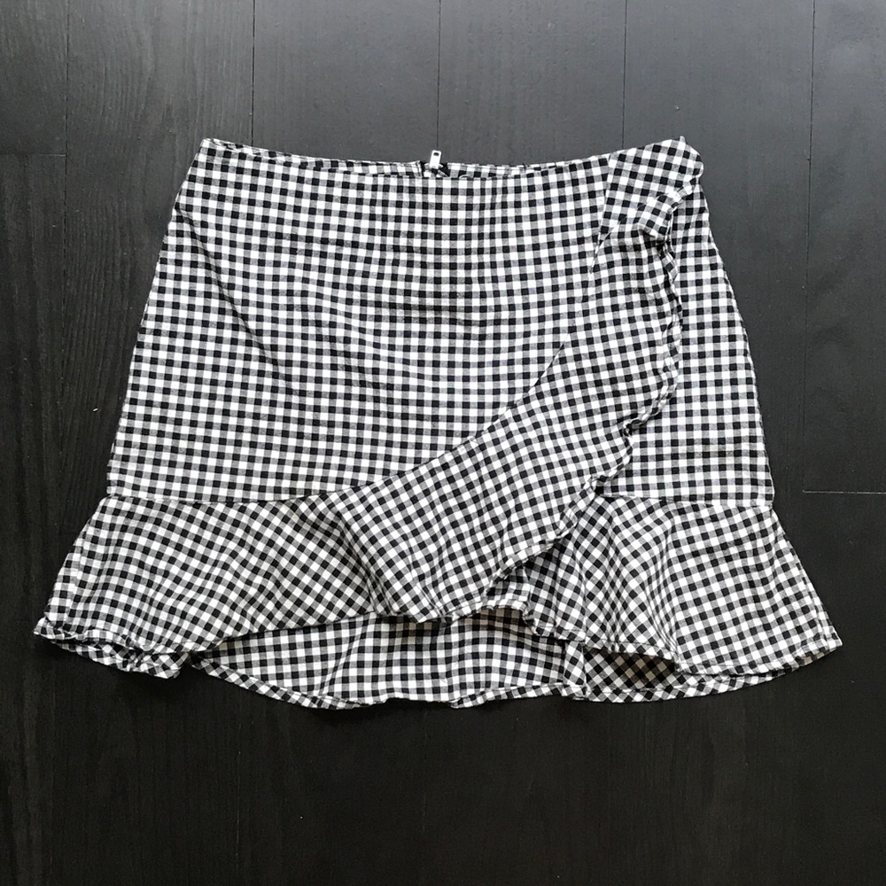 H&M Black & White Gingham Asymmetrical Ruffle Skirt